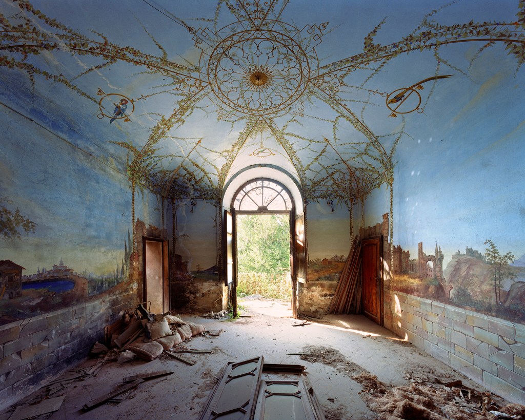 An abandoned building in central Italy