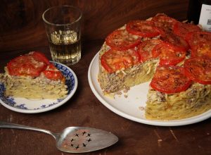 Foto van hartige spaghetti-taart