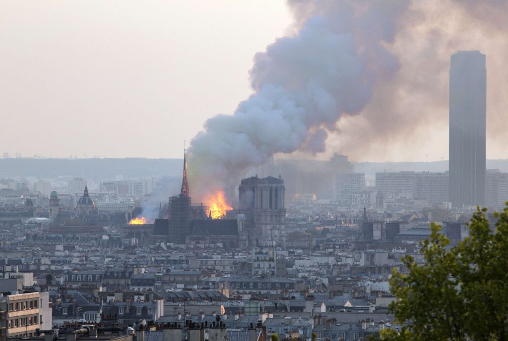 En photos : l'incendie qui a frappé la cathédrale Notre-Dame