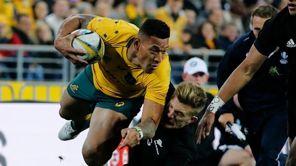 Israel Folau playing rugby for the Wallabies