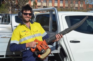 Leaf Blower Guys Describe All the Times They've Been Yelled at for Being Annoying