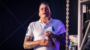 Rapper Gzuz auf einem Konzert