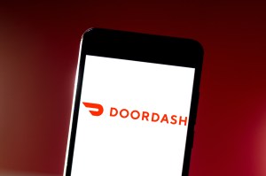 DoorDash May Finally Change its Shady Tipping Policy