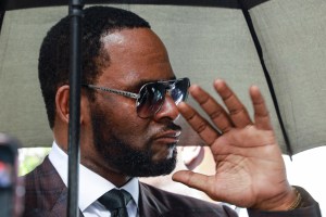 In this June 26, 2019, file photo, Musician R. Kelly departs from the Leighton Criminal Court building after a status hearing in his criminal sexual abuse trial in Chicago. (AP Photo/Amr Alfiky, File)​