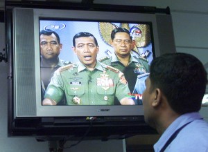 Menelusuri Sejarah Foto Ikonik dari 1999 Membuatku Menyadari Alasan Wiranto Abadi Jadi Musuh Gerakan Mahasiswa 2019 Reformasi Dikorupsi