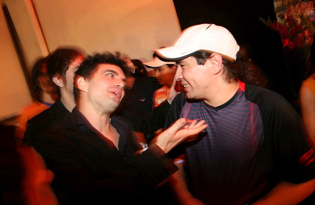 1571322721189-3-Ale-Sergi-of-Miranda-Pablo-Lescano-of-Damas-Gratis-backstage-at-Zizek-Club-2007