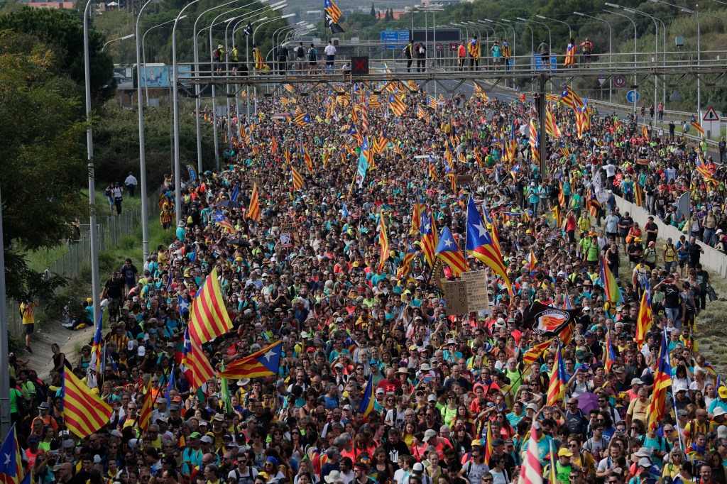 catalonia protests barca madrid