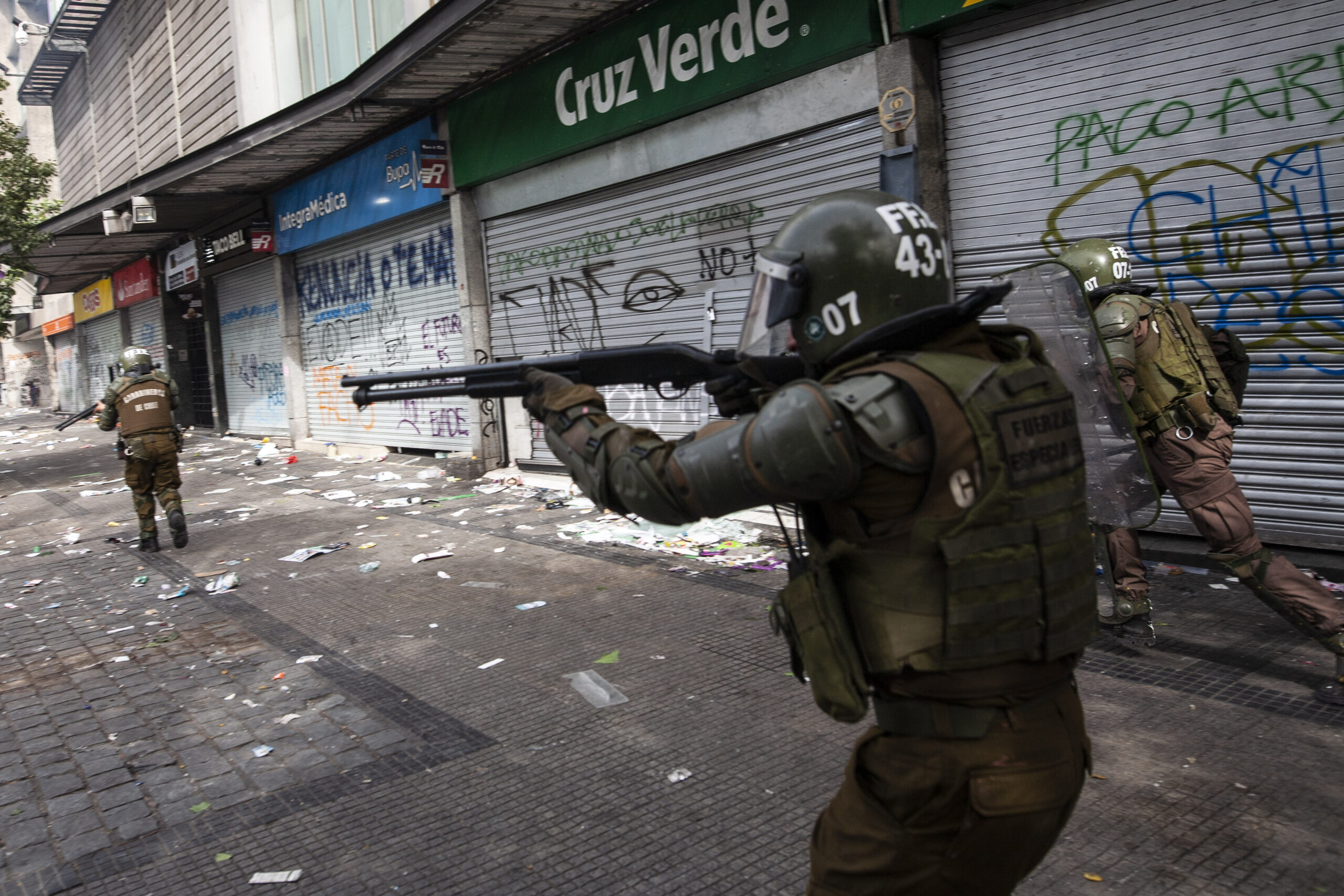 toque de queda Chile protestas