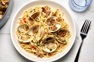 linguine-clams-chorizo-recipe