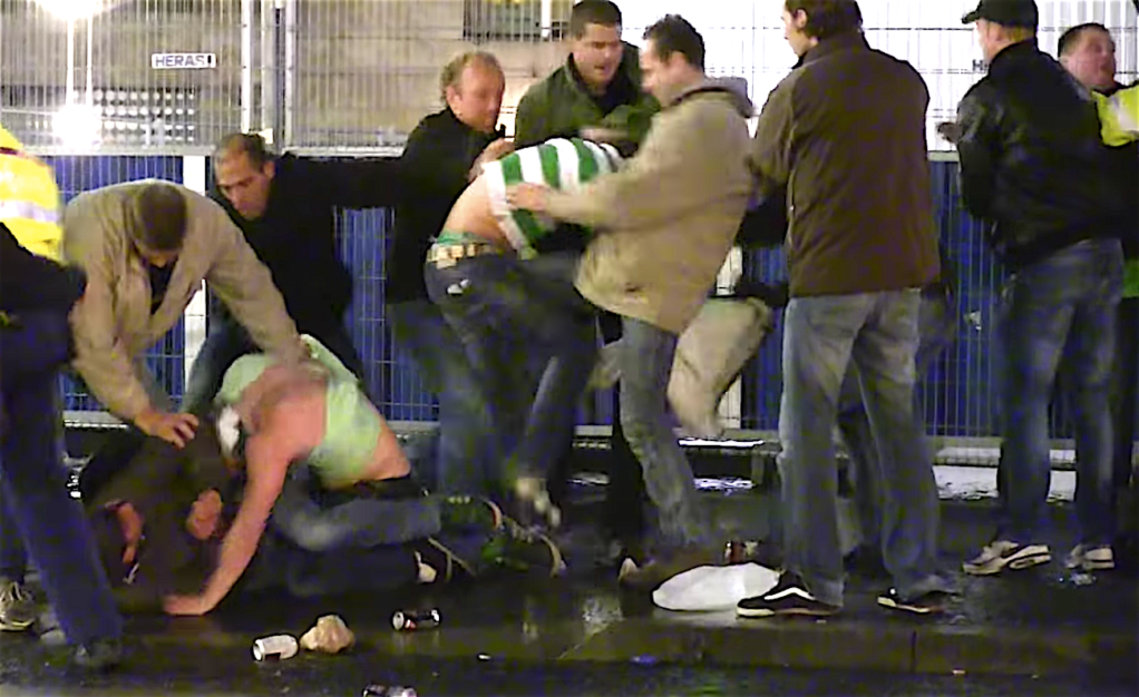 Mishandeling Celtic-supporter.