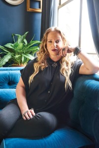 portrait of Leigh Bardugo