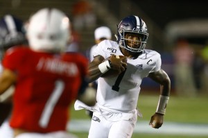 Georgia Southern quarterback Shai Werts carries the ball during the second half of the team's NCAA game against South Alabama.