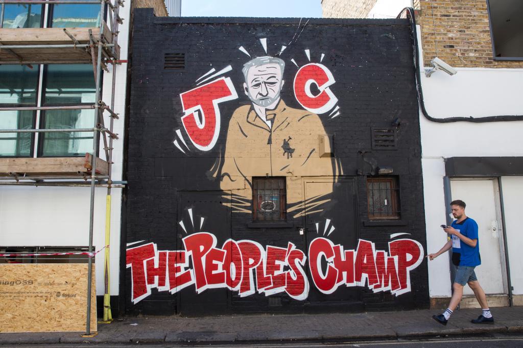 jeremy corbyn graffiti