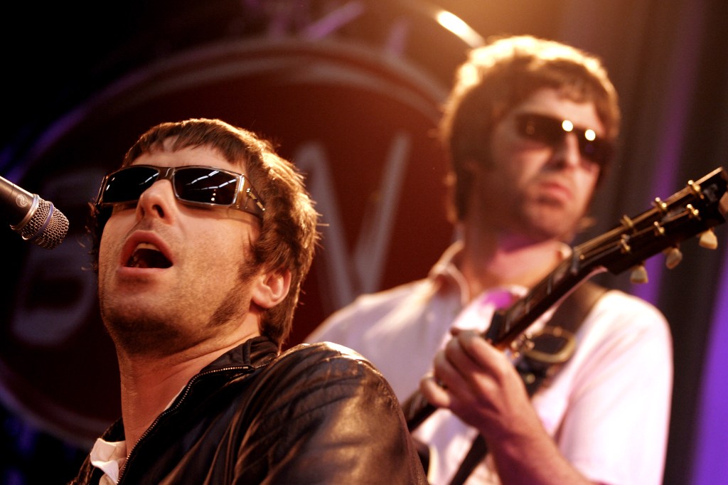 noel and liam gallagher oasis