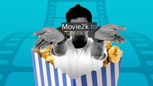 Movie2k: Mann, der aus einer Popcorn-Tüte ragt