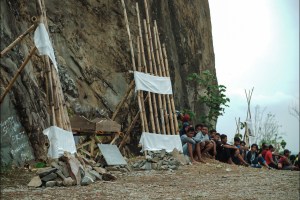 Begini Pengalamanku Datang ke Kondangan Batu Kawin di Majalengka Demi Menjaga Kelestarian Alam