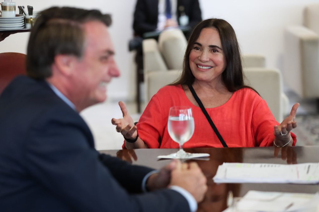 bolsonaro regina duarte