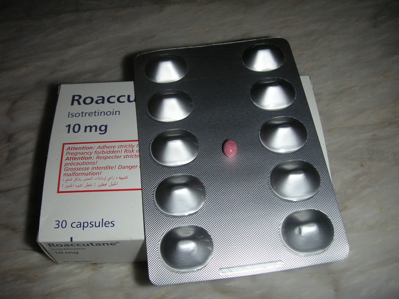 acne-drug-Roaccutane-deaths