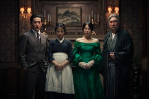 Gambar promosi film the handmaiden Park Chan Wook film korea terbaik