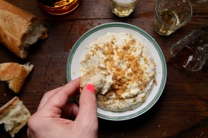 roasted-garlic-dip-recipe