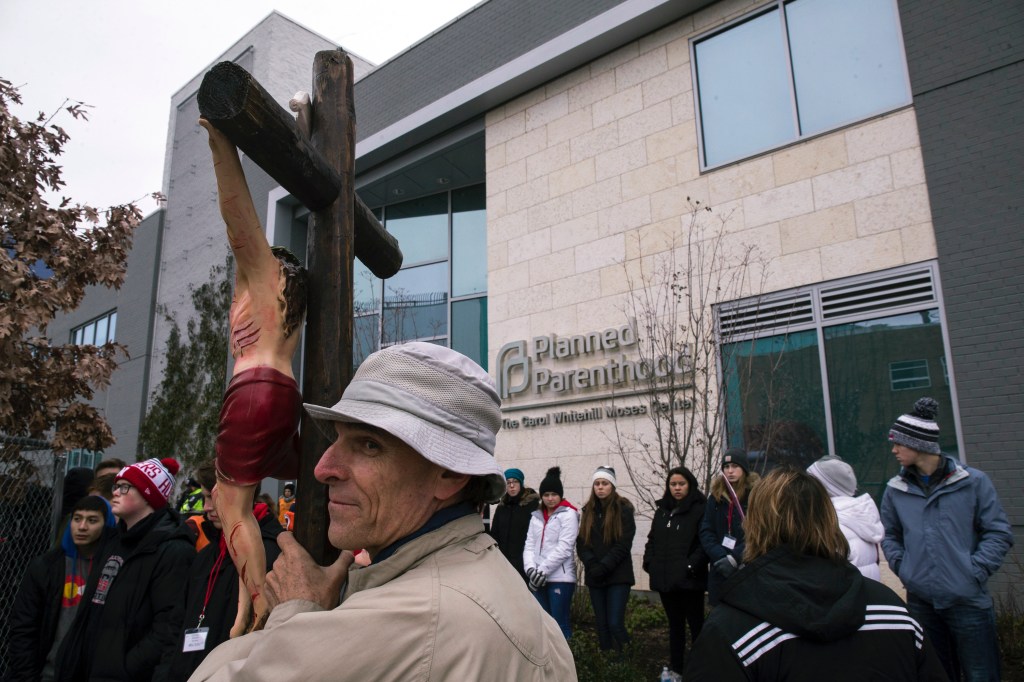 anti-abortion-vigil