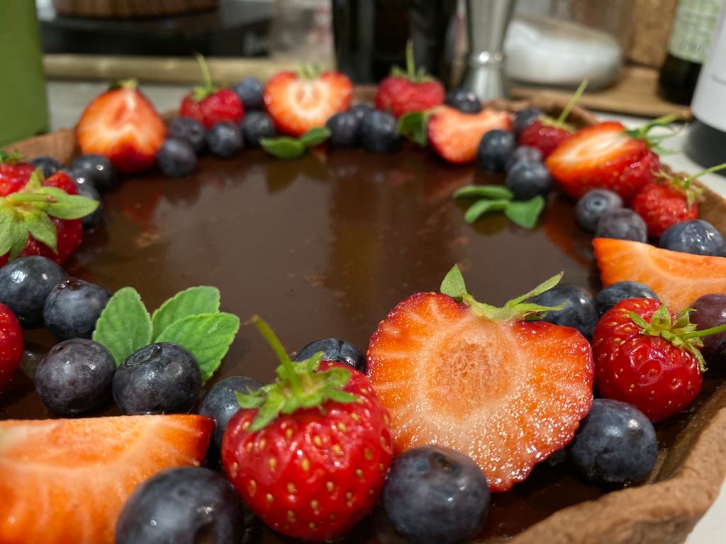 Crostata cioccolato senza strumenti finita