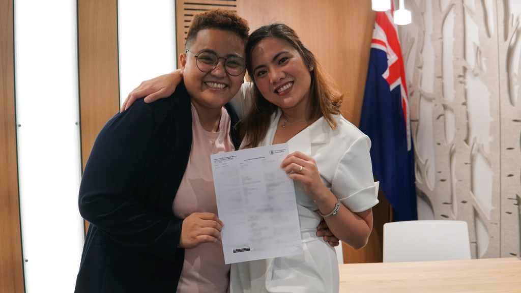 filipino-lesbian-couple-married-new-zealand