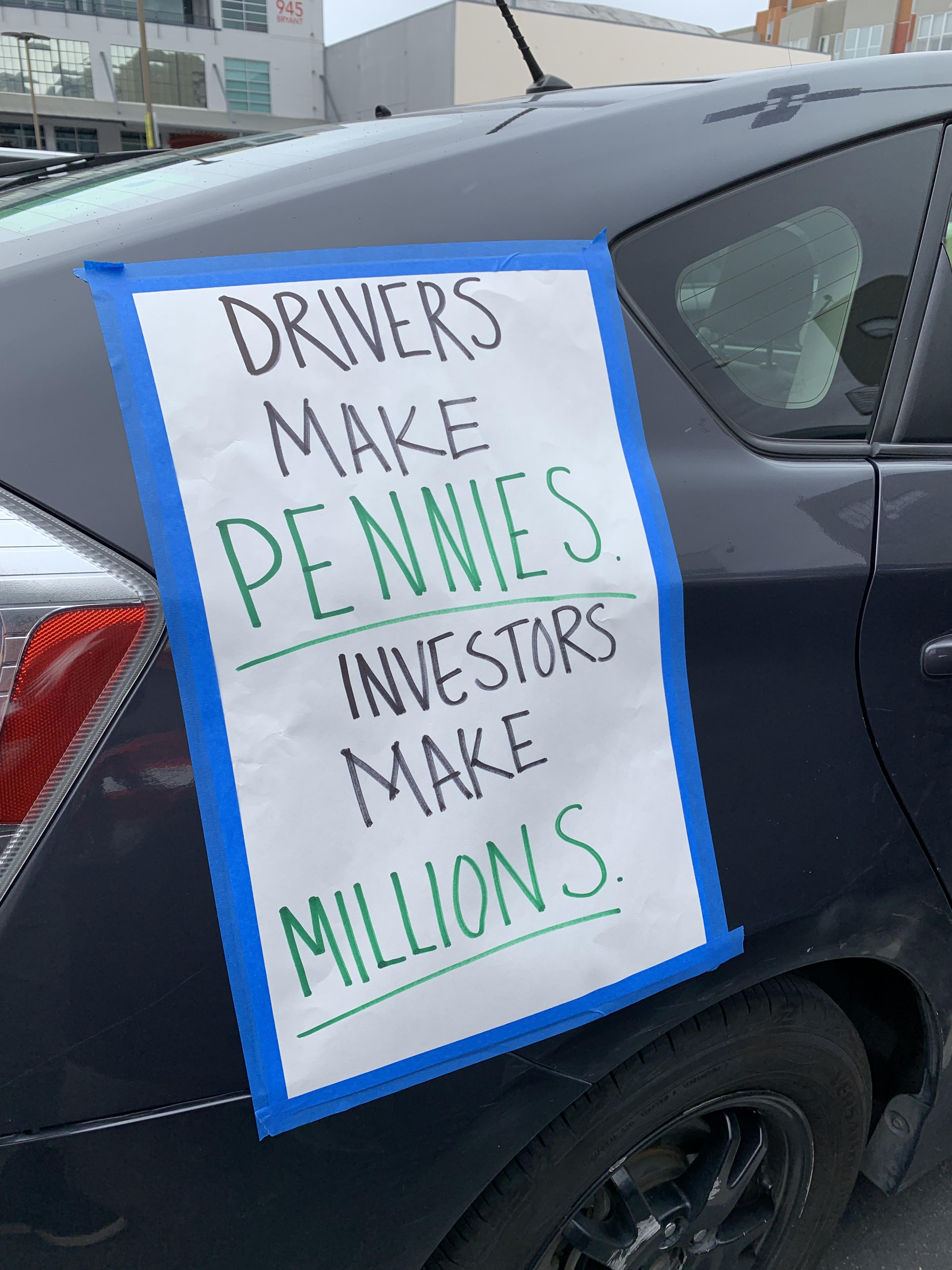 Driver caravan outside of Uber HQ in San Francisco