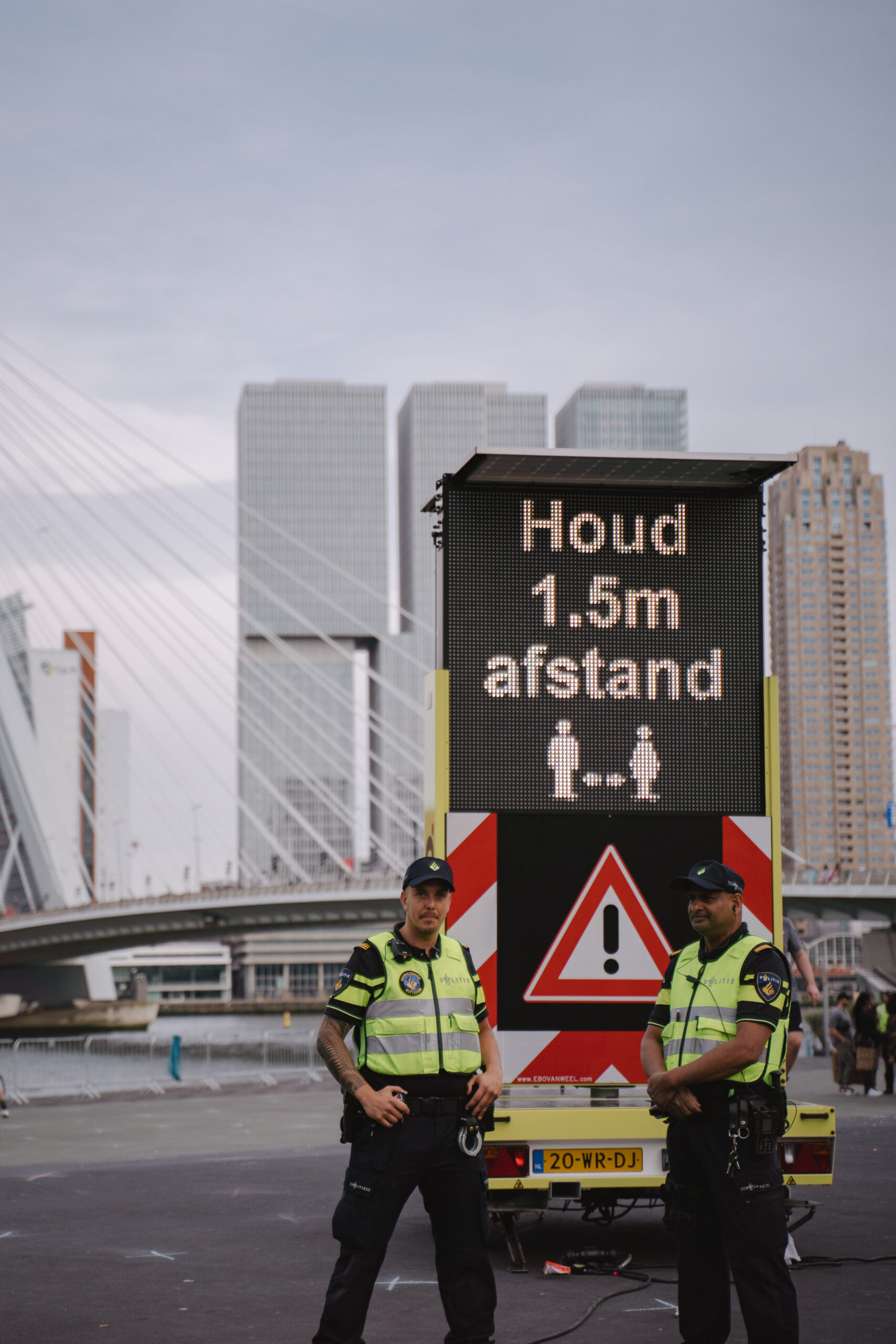 politie protest martine kamara erasmusbrug