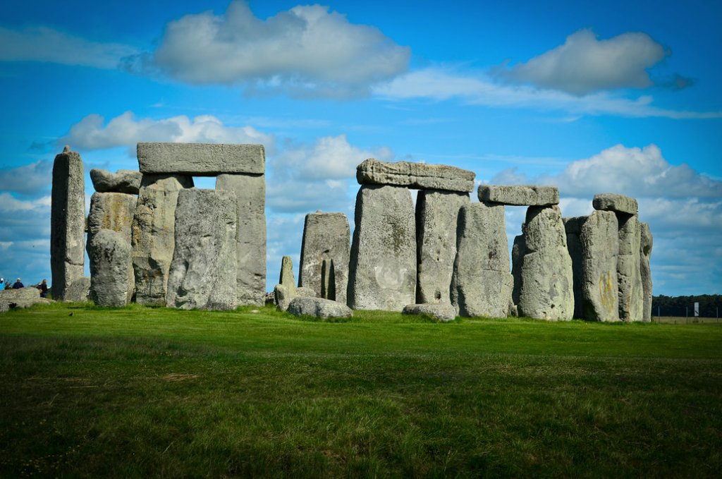 Ditemukan Struktur Bawah Tanah Misterius Dekat Monumen Prasejarah Stonehenge Inggris