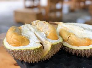 Aroma Durian Bikin Pegawai Kantor Pos Jerman Dilarikan ke RS Schweinfurt