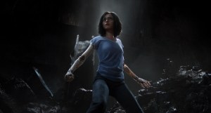 Alita striking a heroic pose.