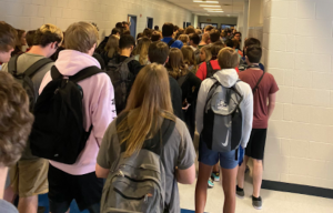 The crowded hallways between classes on August 4, 2020, at North Paulding High School in Georgia. (Photo: Hannah Watters)