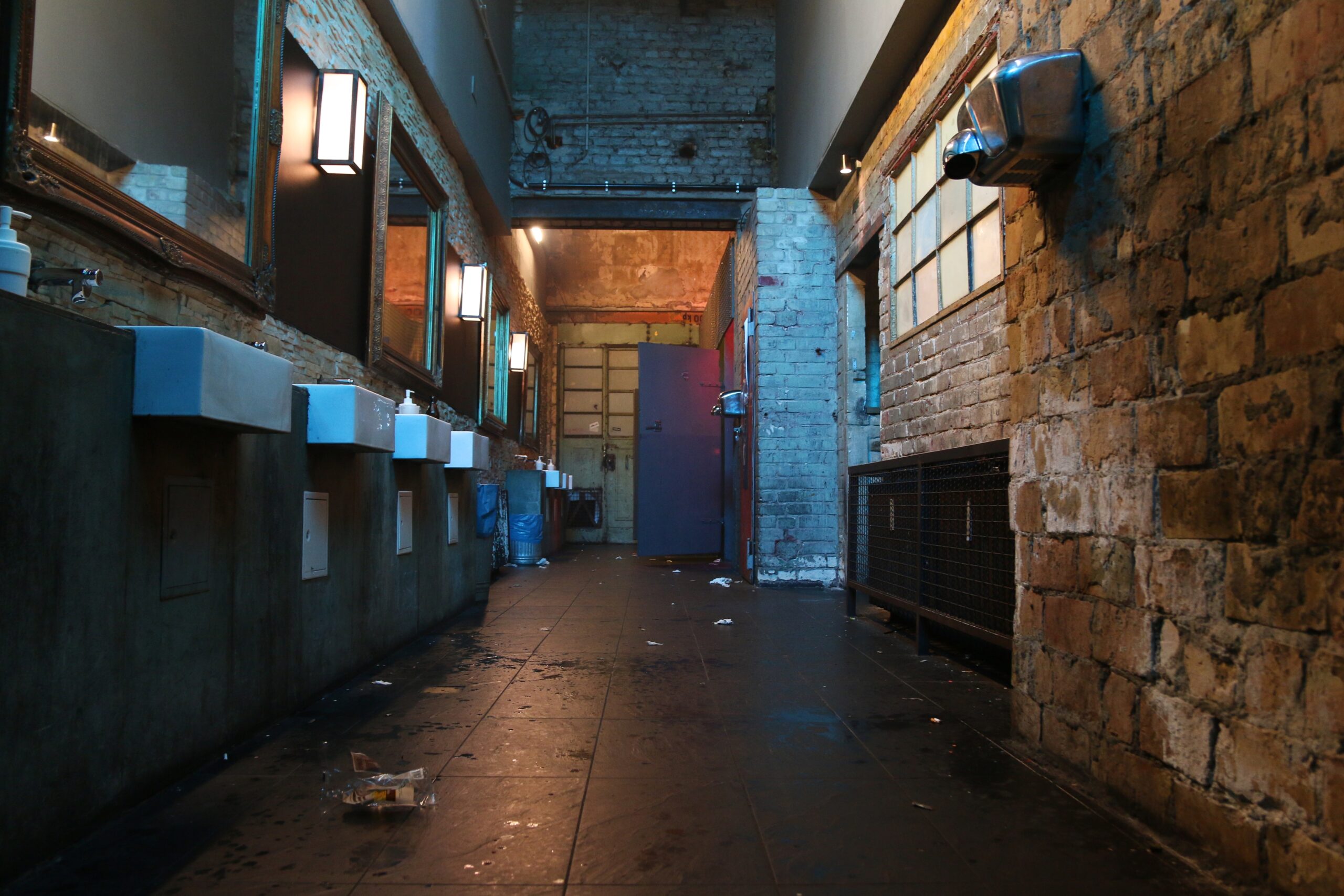 Die Toilette des Arena Club in Berlin