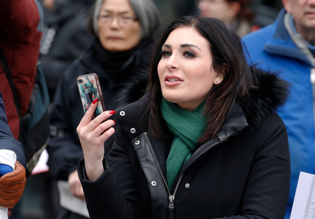 Political activist Laura Loomer stands across from the Women's March 2019 in New York City on January 19, 2019 in New York City. (Photo by John Lamparski/Getty Images)