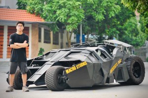 college-student-builds-batmobile-batman-dark-knight-vietnam