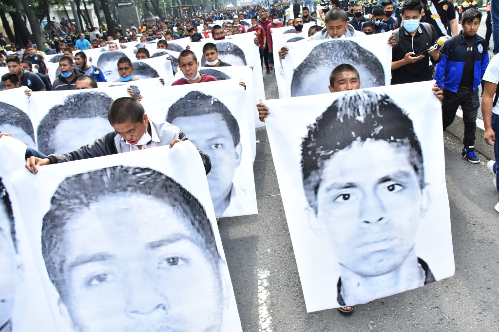 Estudiantes de Ayotzinapa