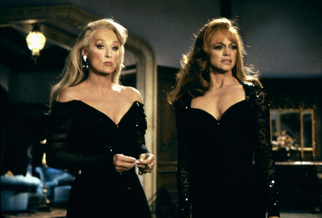 Meryl Streep and Goldie Hawn in Death Becomes Her 1992