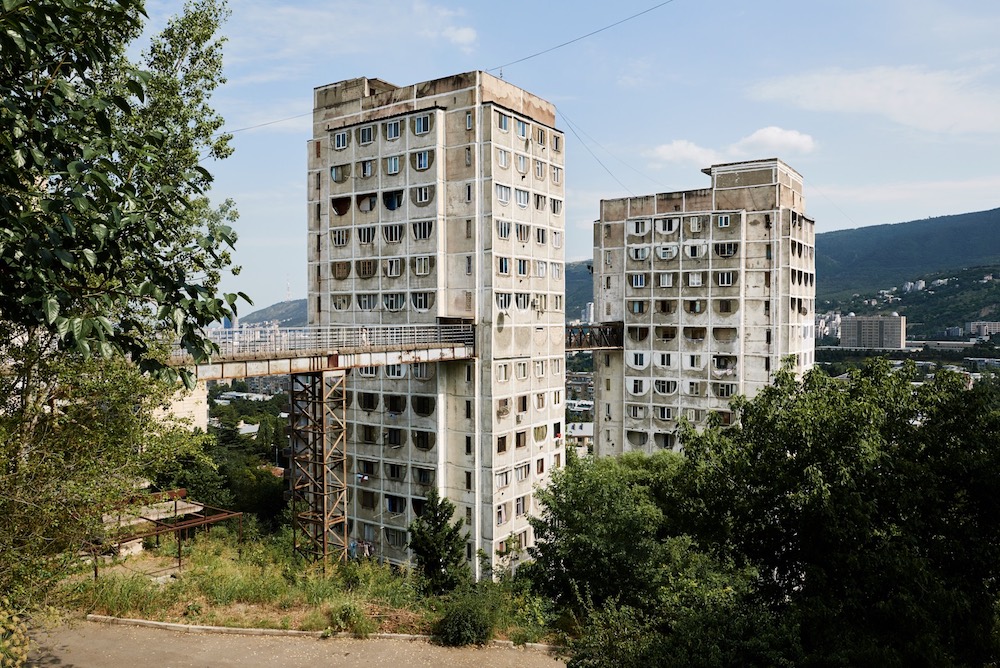 Concrete Citizens: foto di palazzi brutalisti in Est Europa