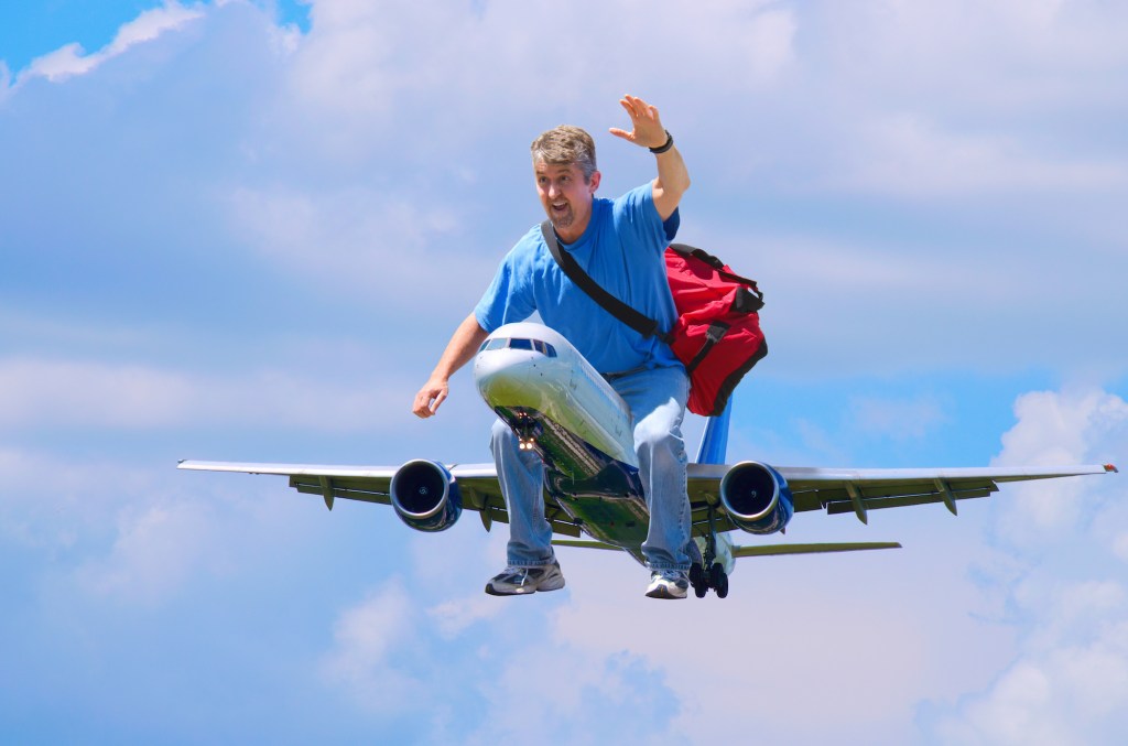 avion, insotitoare de bord, pasageri straini