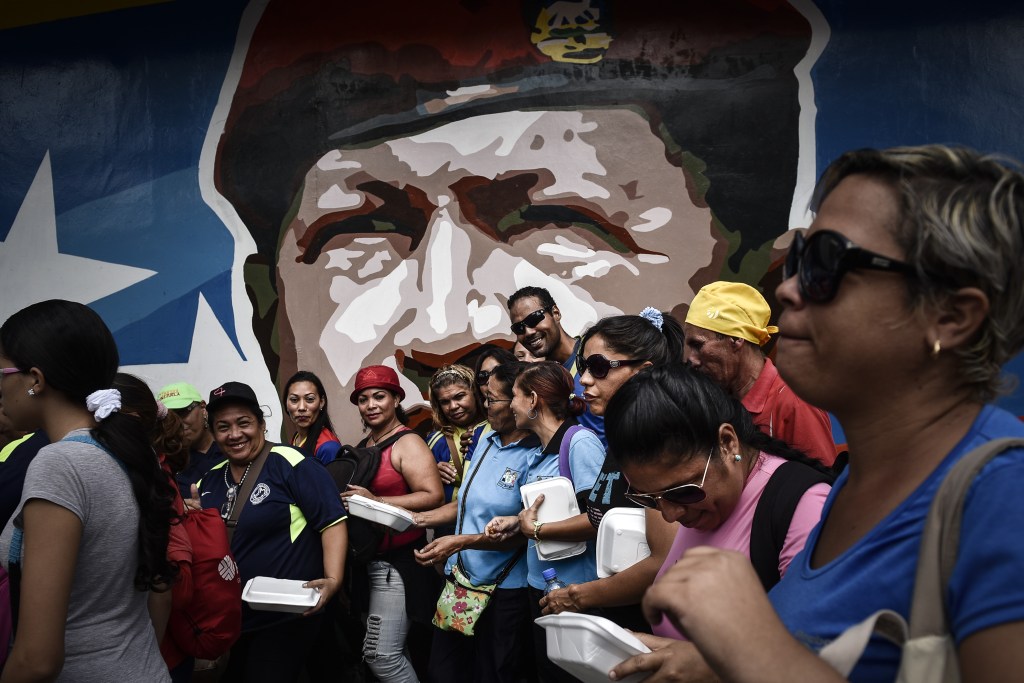 chavez mural, maduro puts more left-wing critics in prison