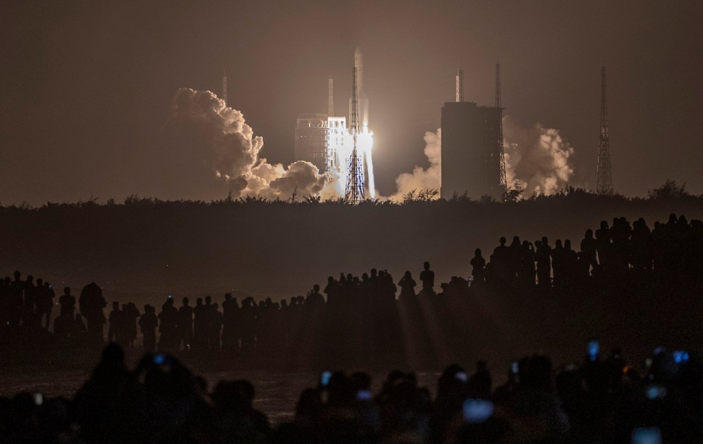 chang'e-5 china spacecraft