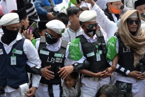 Enam pendukung Rizieq Shihab Ditembak Mati Polisi Saat Bentrok di Tol Jakarta-Cikampek