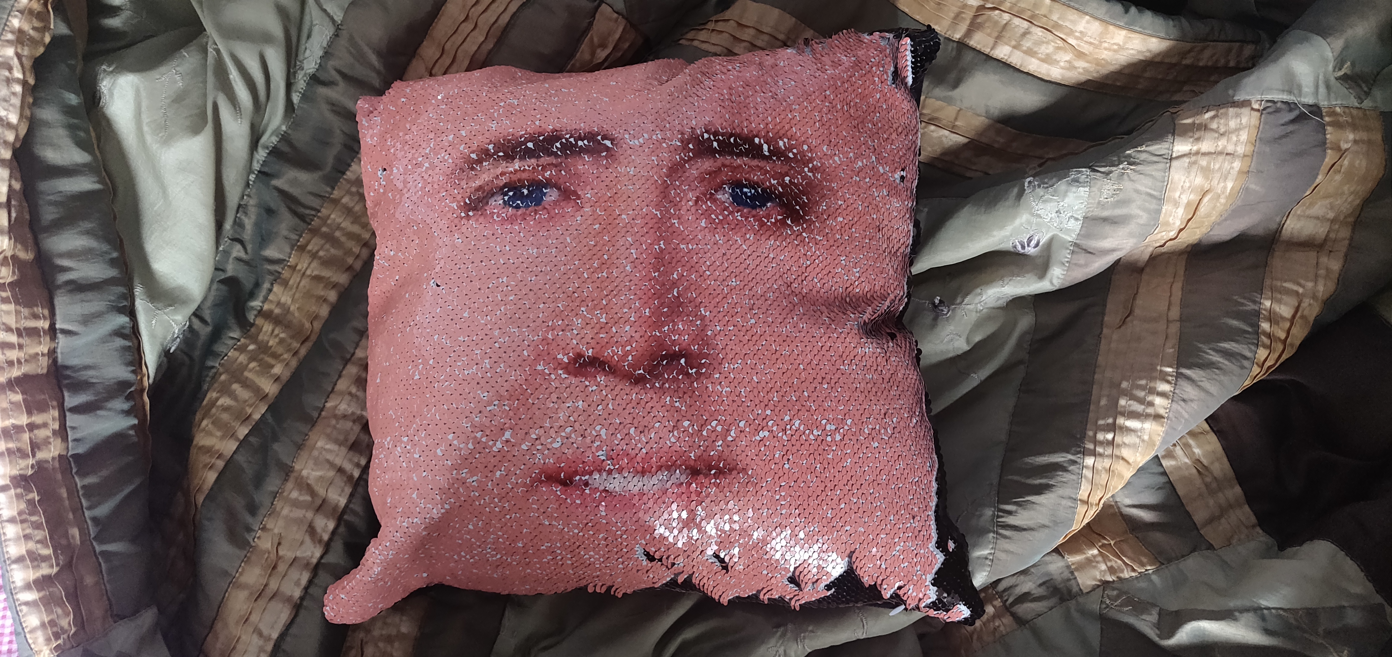 nicolas-cage-sequin-pillow