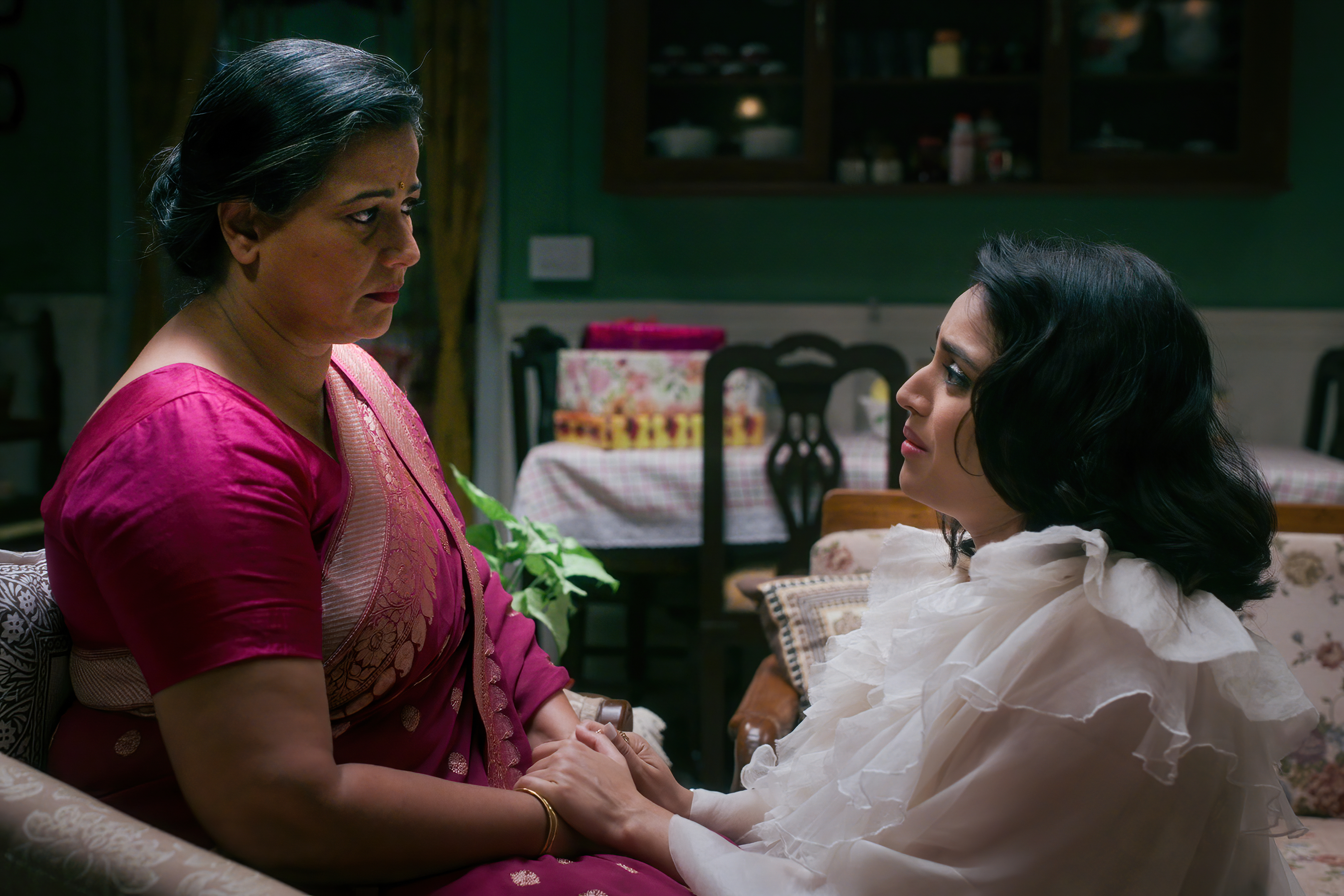 Swara Bhasker and her mother Mona Ambegaonkar