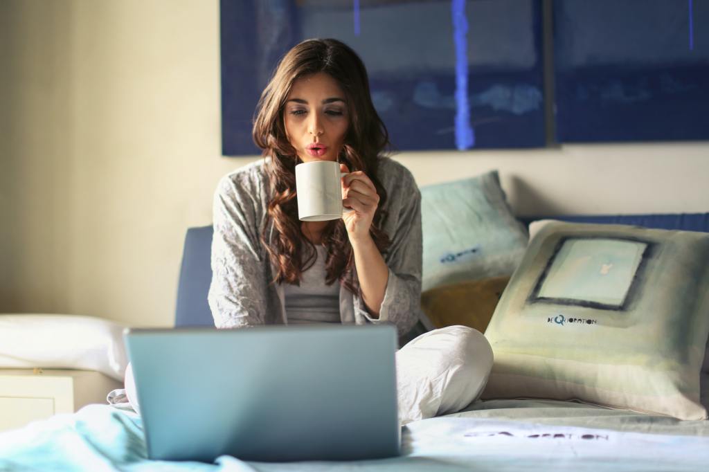 woman on laptop