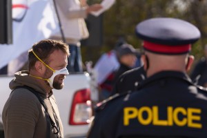 Anti-maskers may not want to help the community stop the spread of COVID-19, but they are quick to ask their community for help in fighting fines and arrests related to their conspiracy-laden protests. Now, after a few fundraisers crowdfunded immense amou