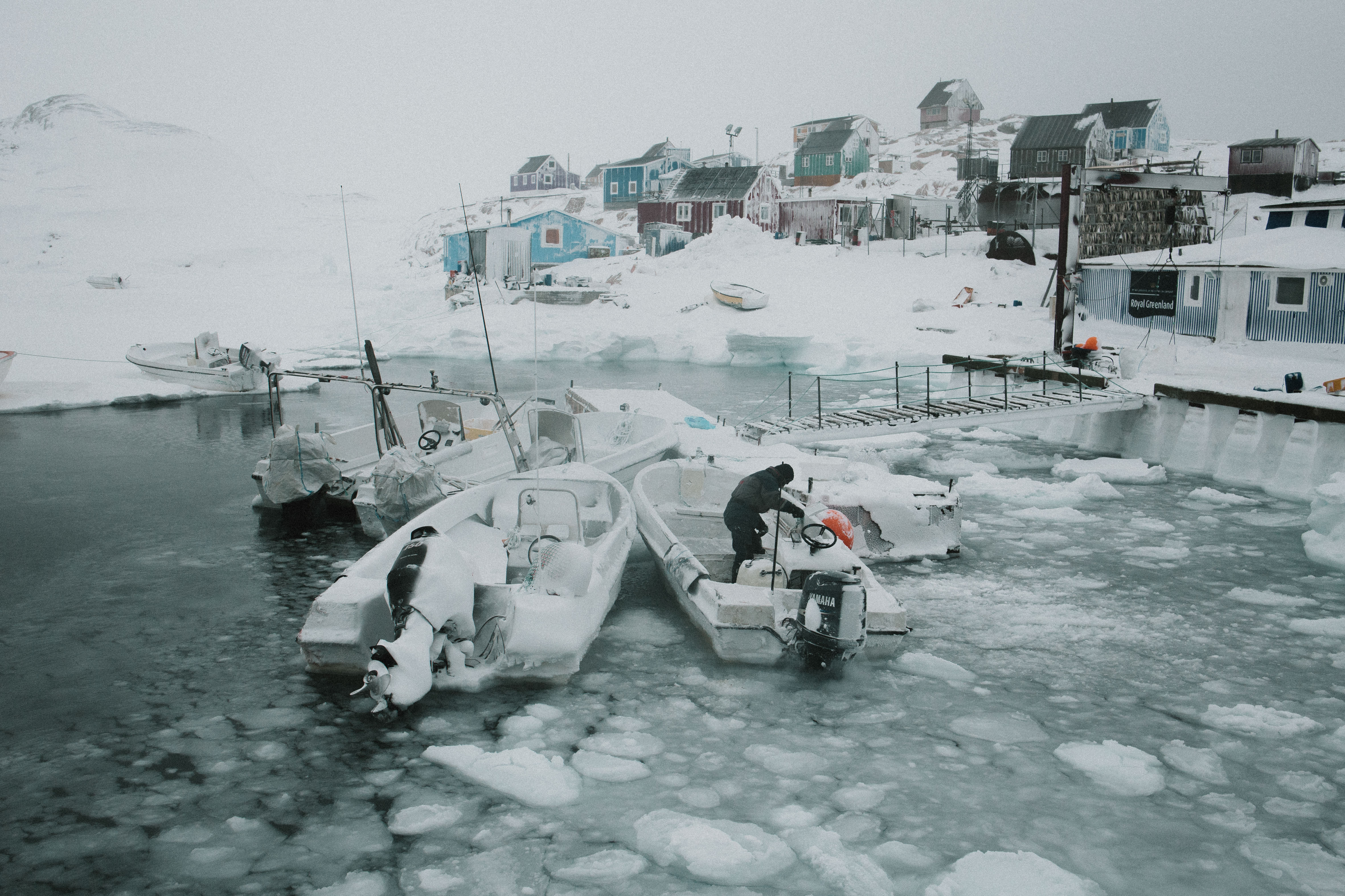 AKUNNAAQ PORT IN WINTER