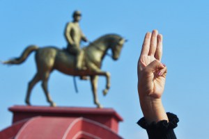 Protest; statue