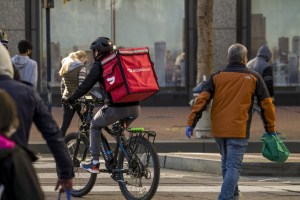 Organized DoorDash Drivers’ #DeclineNow Strategy Is Driving Up Their Pay